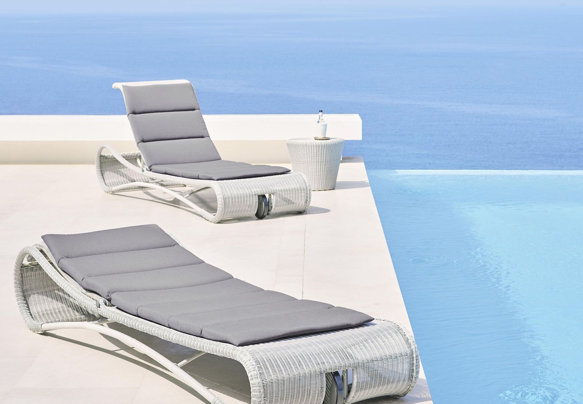 Chaise Lounge